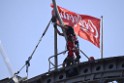 Koelner Seilbahn Gondel blieb haengen Koeln Linksrheinisch P054